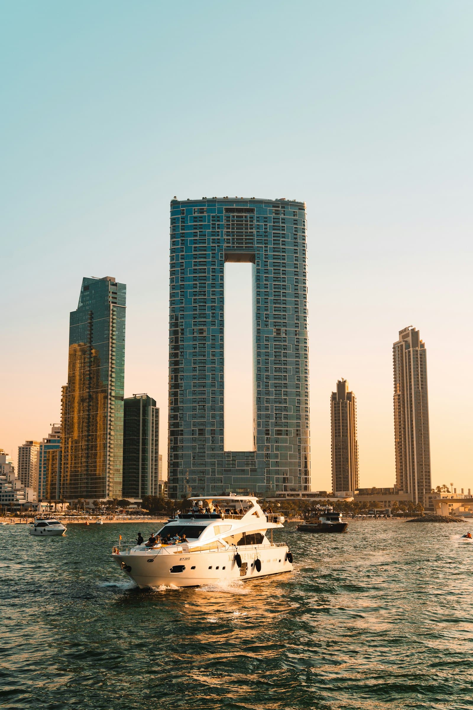 Oficina premium · DIFC, Dubai — imagen principal